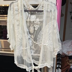 Elegant White Lace Kimono